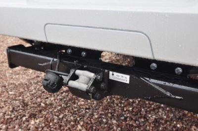 Motorhome tow bar