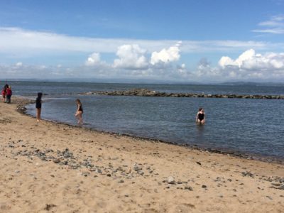 Tings to do - paddle in the sea