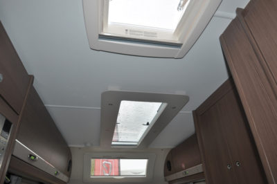 Elddis Affinity 462 skylights