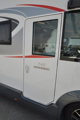 Roller Team Pegaso 740 door