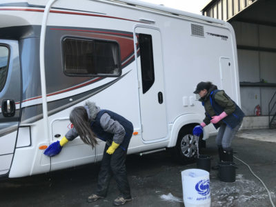 Motorhome cleaning sides
