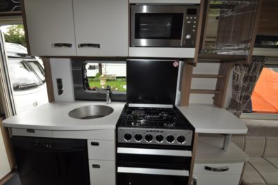 Swift Elegance 530 Kitchen