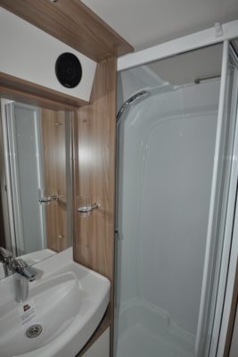 Swift Elegance 530 Shower