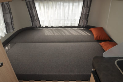 Eriba 310 Edition Double bed