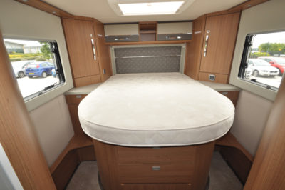 Auto-Trail Delaware HB double bed