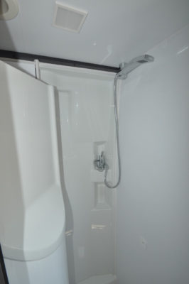 Adria Twin 640 shower 1