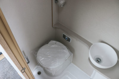 2019 Elddis Autoquest CV20 bathroom