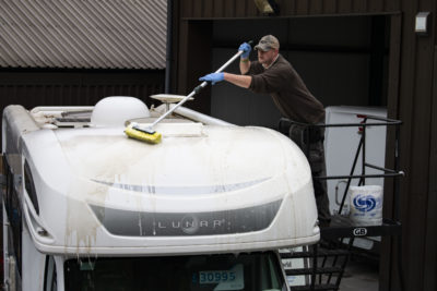 Motorhome roof cleaning