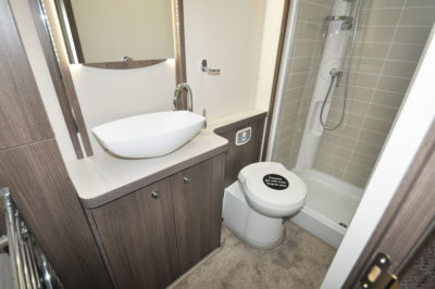 2019 Buccaneer Aruba caravan washroom