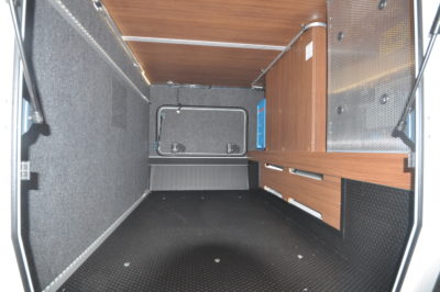 Niesmann+Bischoff Arto 88F motorhome garage