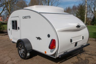 Carette 1500 caravan rear side