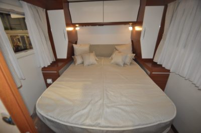 Rapido Distinction i1090 double bed