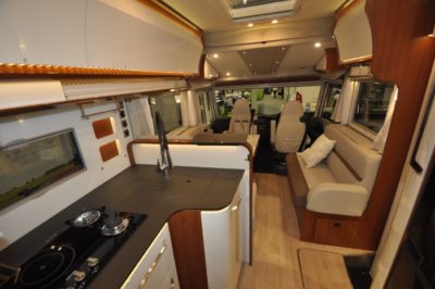 Rapido Distinction i1090 interior looking forward