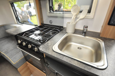 2020 Bailey Discovery D4-3 caravan kitchen