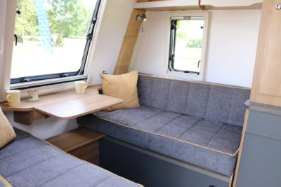 2020 Bailey Discovery D4-3 caravan front lounge