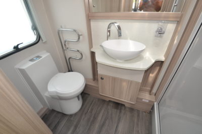 2020 Coachman Acadia 460 washroom