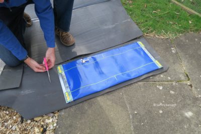 Place a matting under the Lock ‘n’ Level to prevent damage