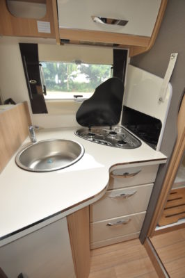 2020 McLouis Fusion 367 motorhome kitchen