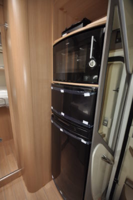 2020 McLouis Fusion 367 motorhome kitchen