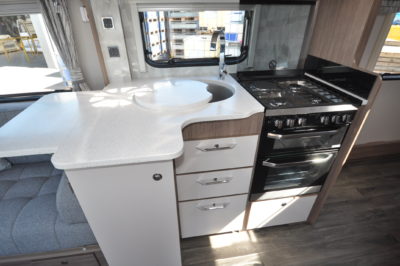 2021 Coachman Laser 575 Xcel caravan