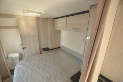 Caravelair Antares 480 bedroom