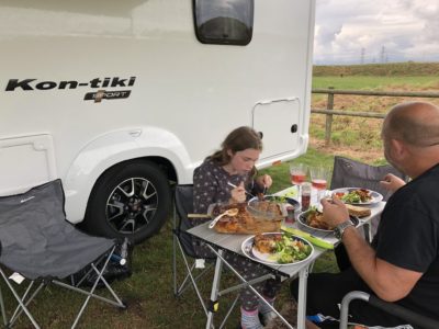 motorhome eating