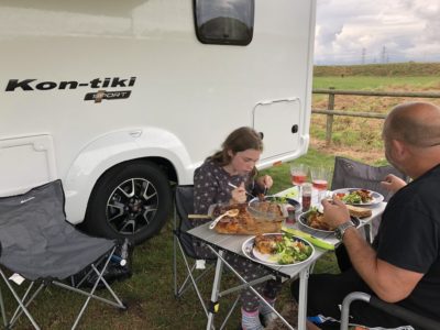 motorhome eating