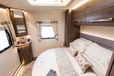 2021 Buccaneer Bermuda caravan island bed