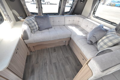 2021 Coachman Acadia 830 Xcel caravan