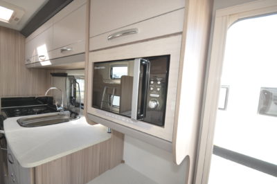 2021 Coachman Acadia 830 Xcel caravan
