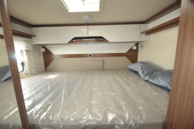 Hymer B-MC I 550 WhiteLine motorhome bed