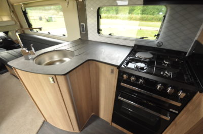 2021 Auto-Trail Grande Frontier GF-70 motorhome