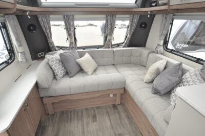 2022 Coachman VIP 540 Xtra caravan