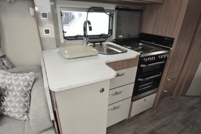 2022 Coachman VIP 540 Xtra caravan