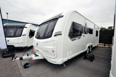 2022 Coachman Acadia 660 Xtra caravan