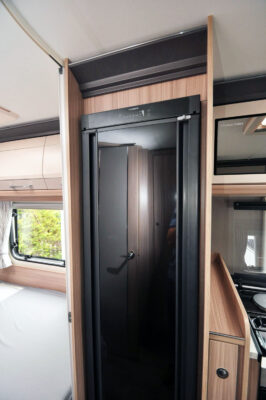 2022 Coachman Acadia 660 Xtra caravan