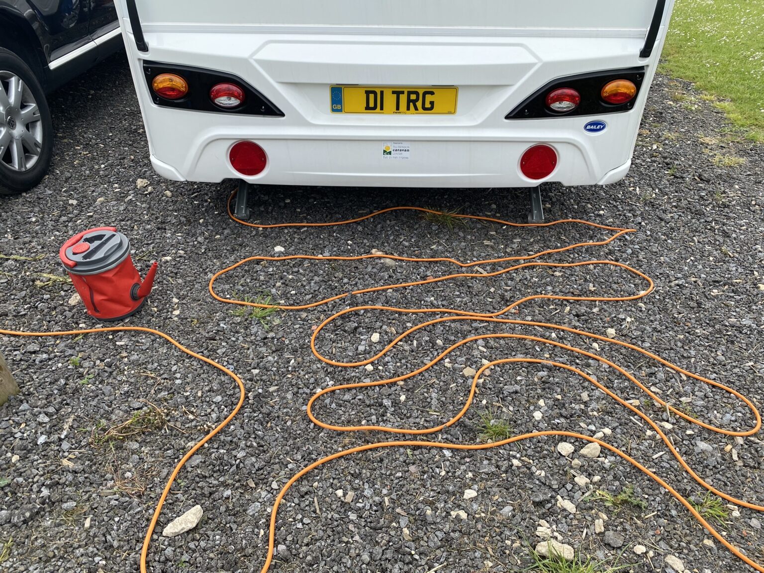 Video How to set up a caravan on site Caravan Guard