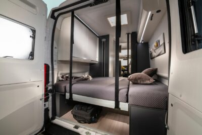 Adria Twin Supreme 600 SX bed