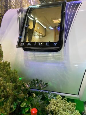 2023 Bailey Discovery D4-4L caravan