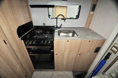 AutoTrail Imala kitchen