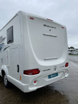 Swift Voyager 485