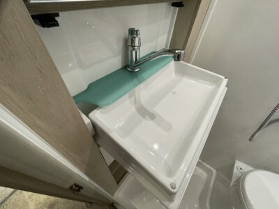 2024 Auto-Trail Expedition 67 Flex campervan
