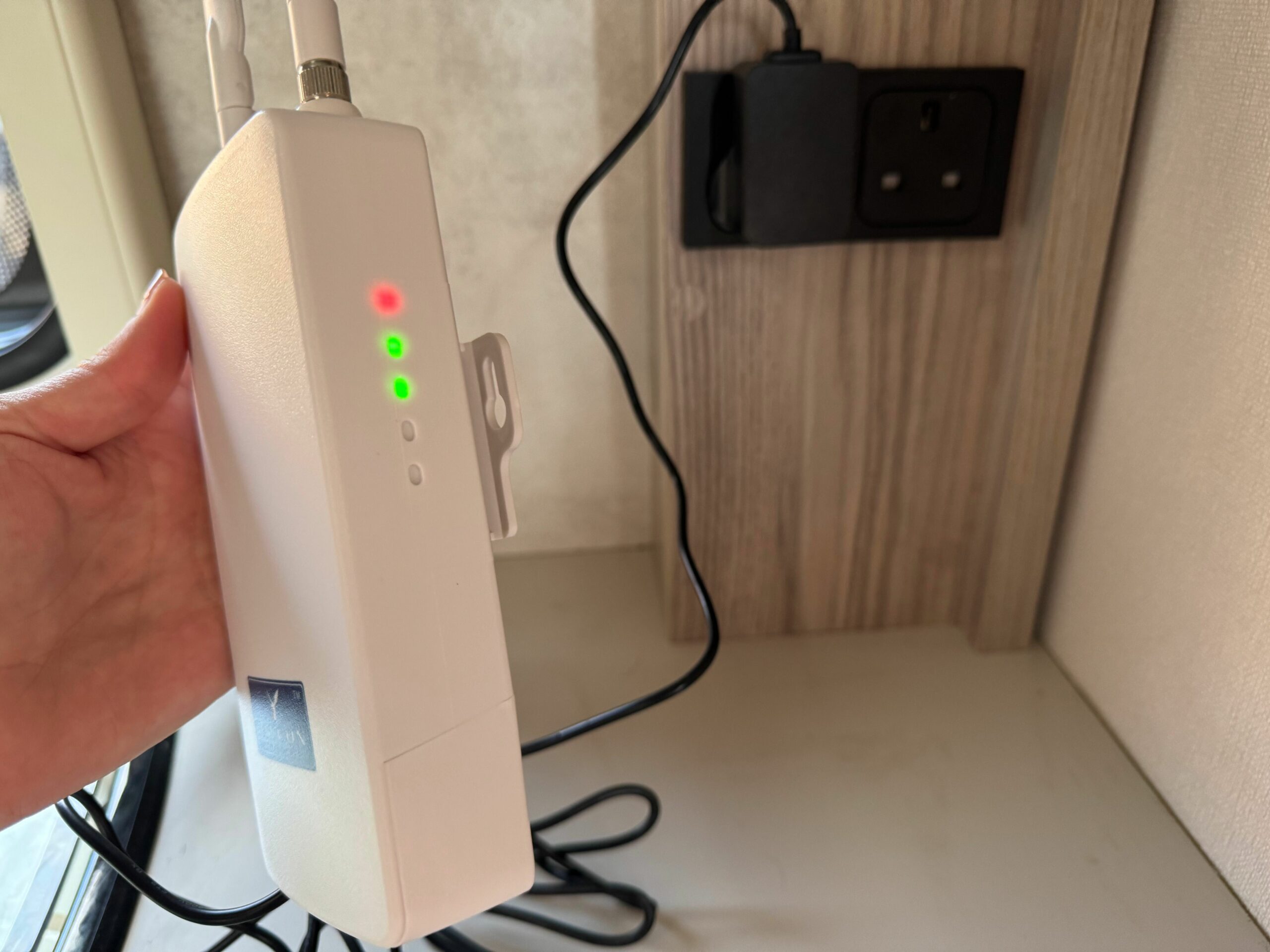 Falcon 4G Combo Deluxe Router + discount code - Caravan Guard