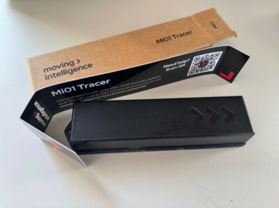 Mi01 tracking device with box