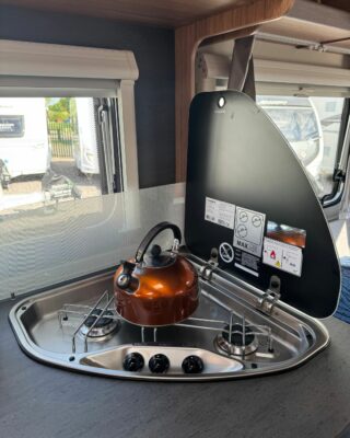 2025 Weinsberg CaraOne 390 QD hob