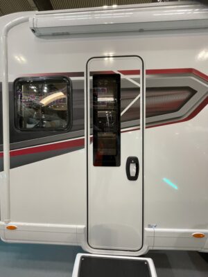 2025 Auto-Trail F-Line 72 motorhome habitation door