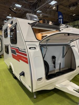 2025 Freedom Wayfarer Quad front locker