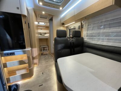 2025 Hymer B-class ModernComfort I 680 BlackLine motorhome lounge