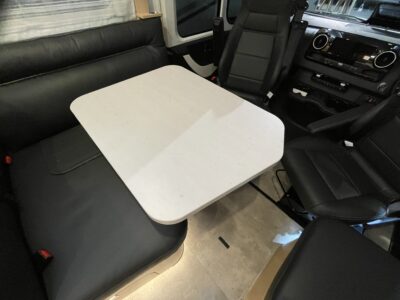 2025 Hymer B-class ModernComfort I 680 BlackLine motorhome lounge table