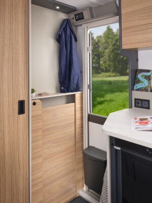 2026 Bailey Phoenix 420 Black edition caravan